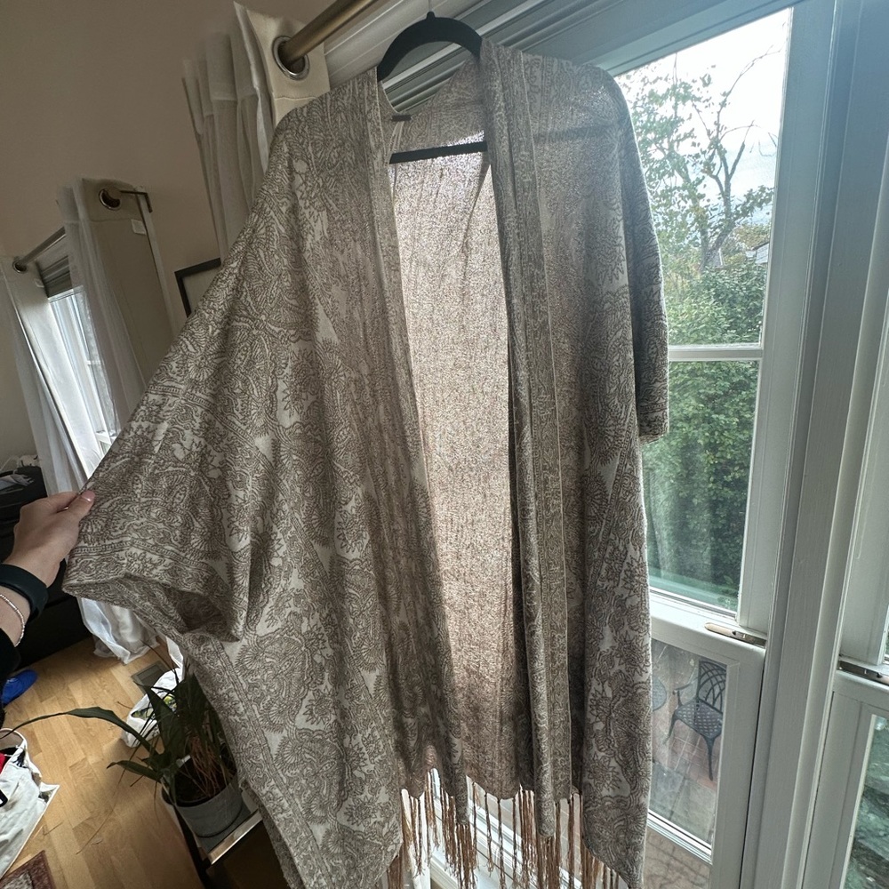 Free People Coll Shawl // Poncho